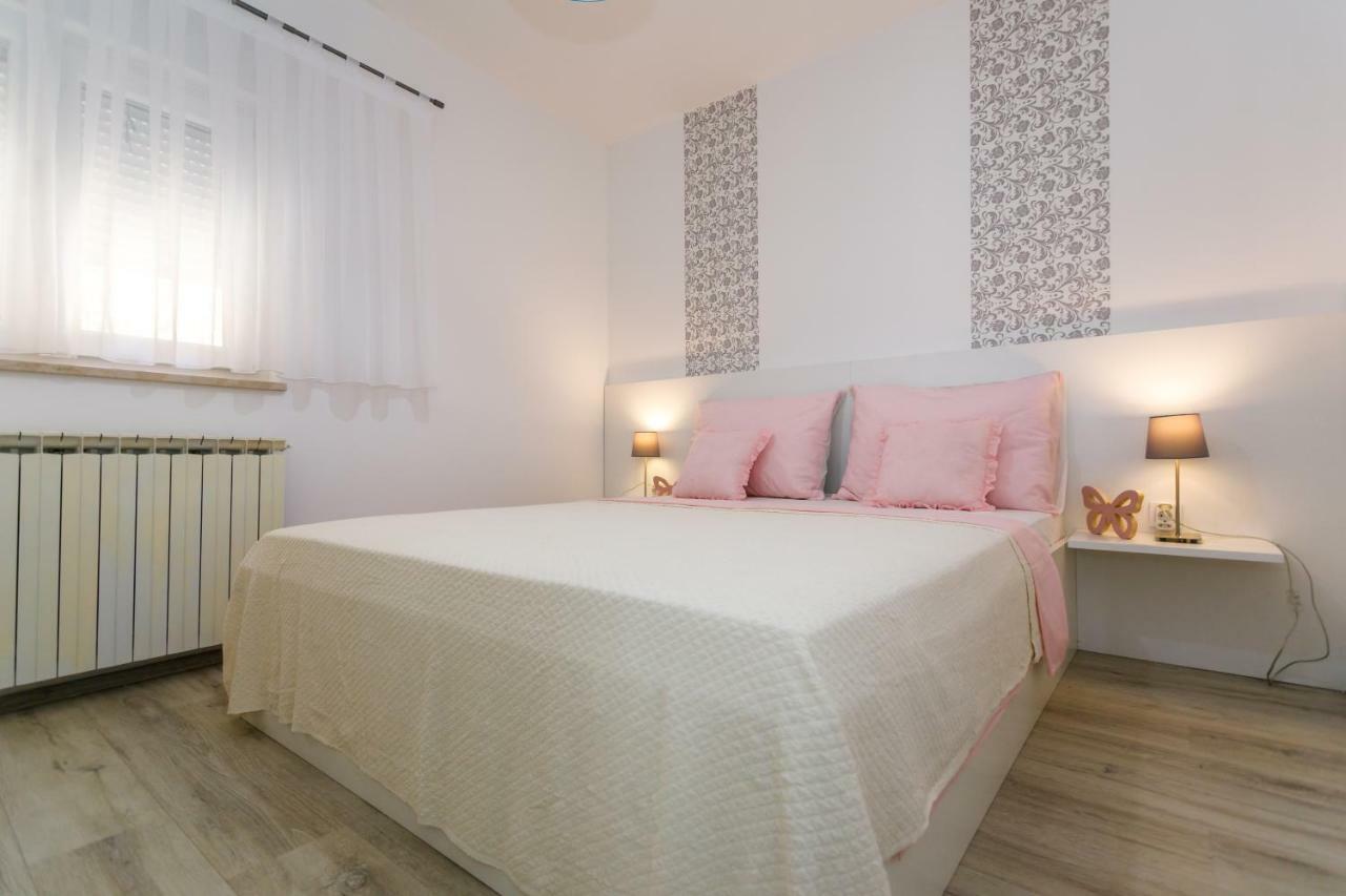 Apartman Brajutovci 26 Kornić Exterior foto